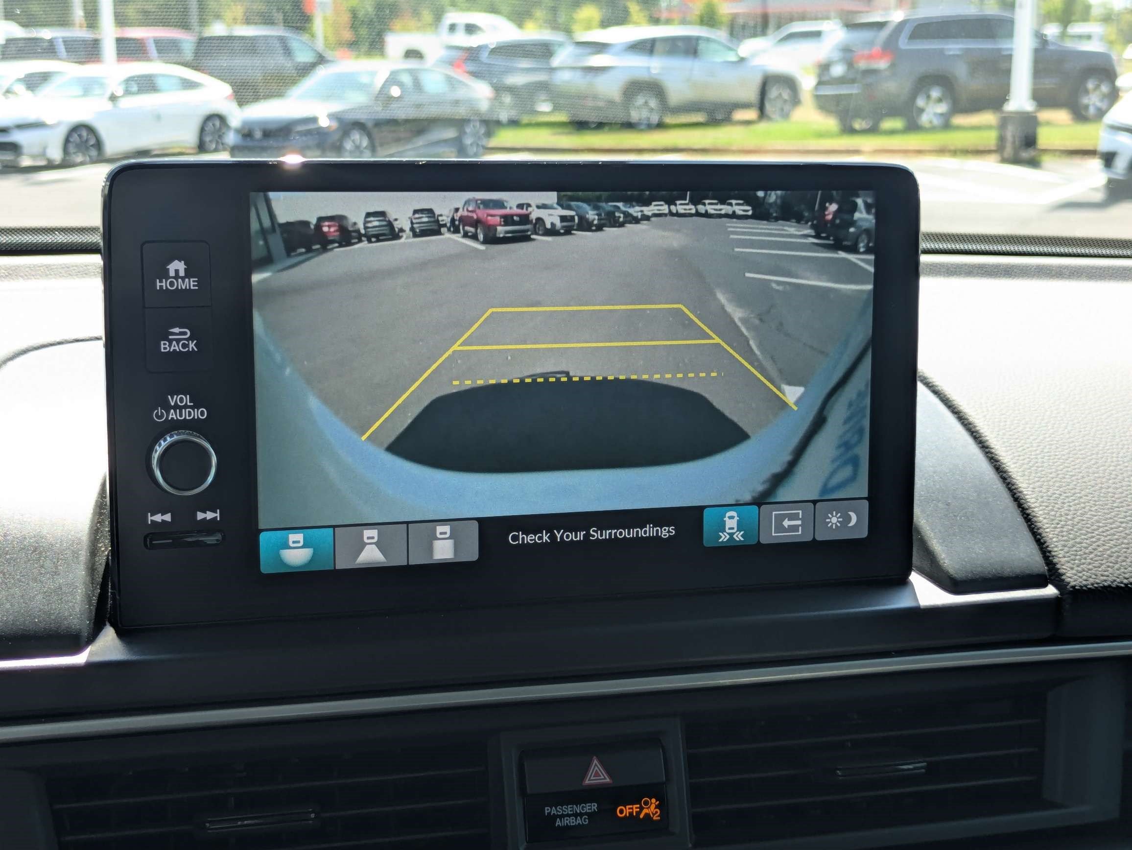 Certified 2023 Honda Pilot Touring image 29