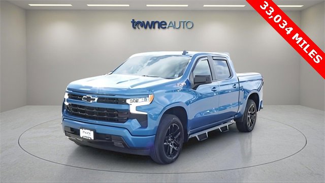 Used 2023 Chevrolet Silverado 1500 RST image 2