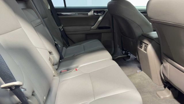 Used 2017 Lexus GX 460 w/ Navigation Package AWD/4WD image 16