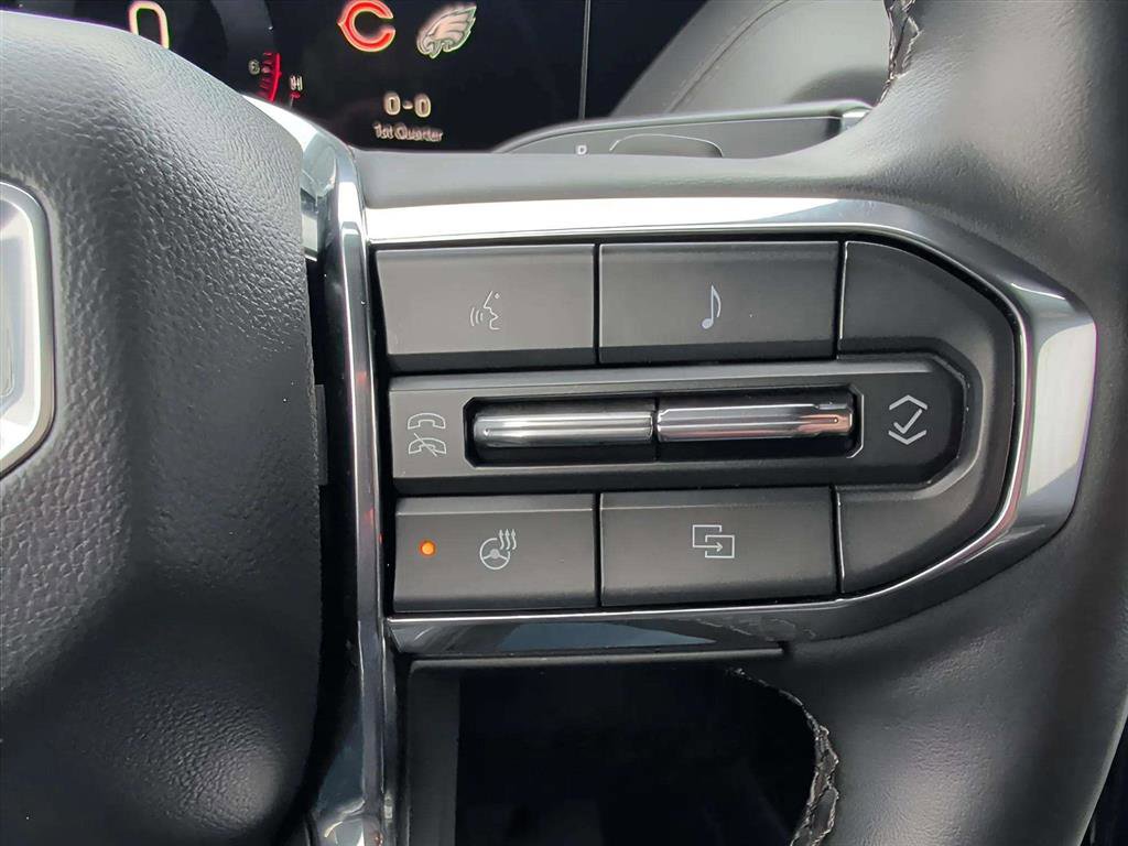 Used 2025 GMC Yukon 4WD Denali image 11