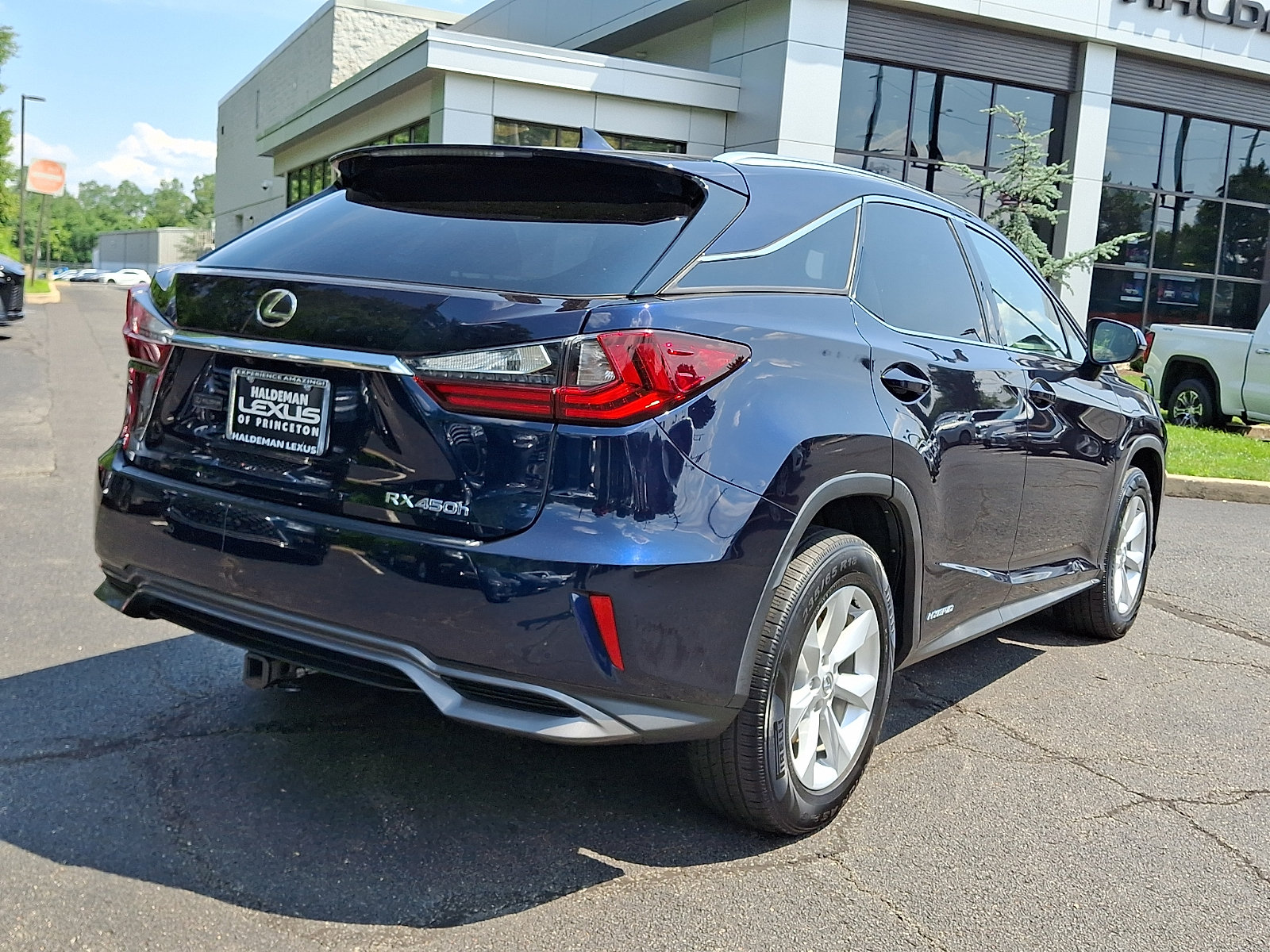 Used 2016 Lexus RX 450h AWD image 6