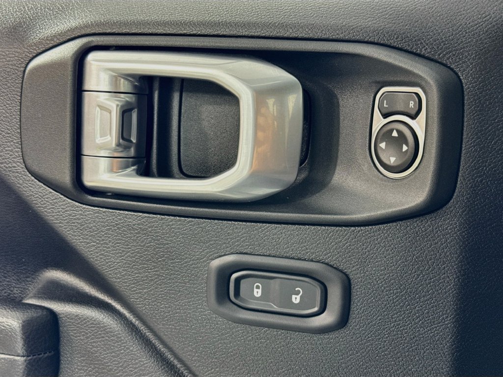 Used 2023 Jeep Wrangler Unlimited w/ Cold Weather Group AWD/4WD image 18