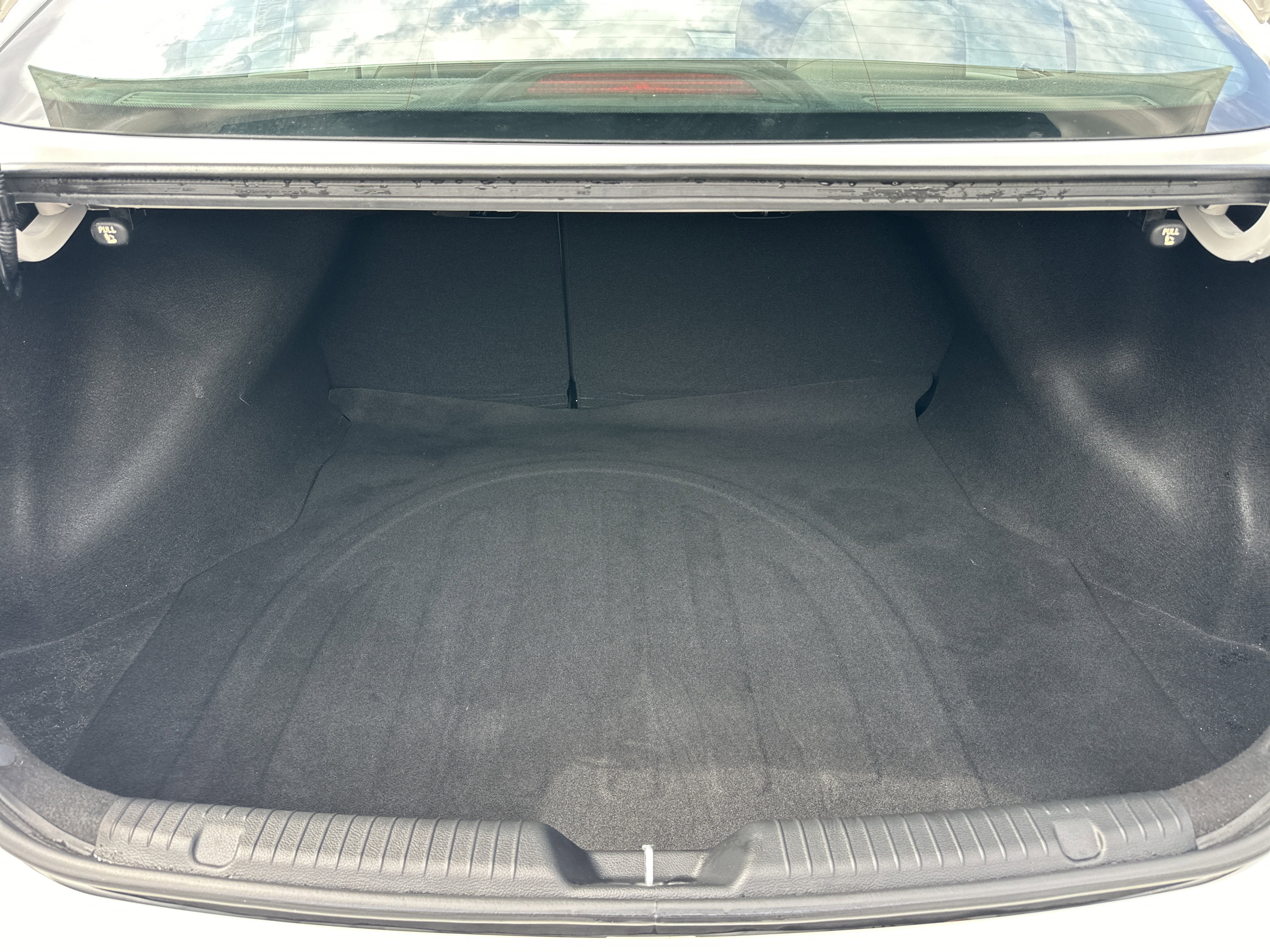 Used 2017 Kia Forte LX image 4