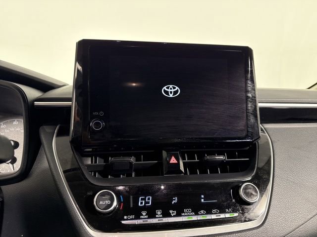 Used 2023 Toyota Corolla LE image 22