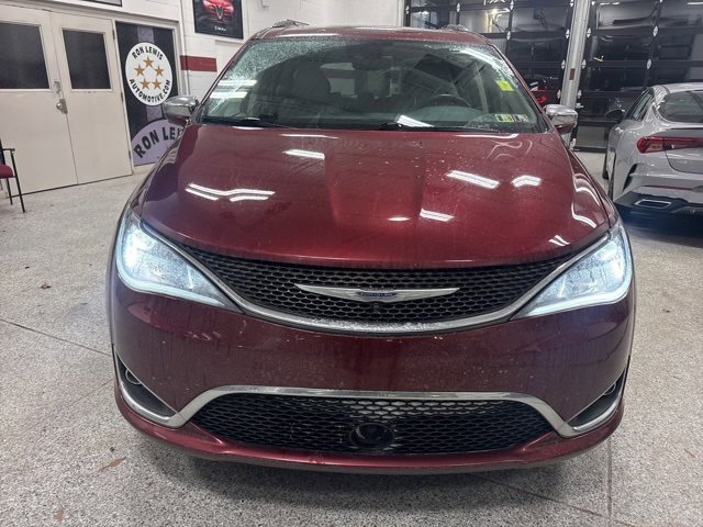 Used 2017 Chrysler Pacifica Limited w/ Advanced Safetytec Group image 8