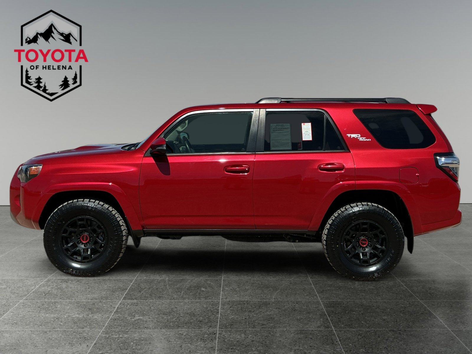 Certified 2022 Toyota 4Runner TRD Off-Road Premium w/ TRD Black Wheel Package (TMS) AWD/4WD image 2