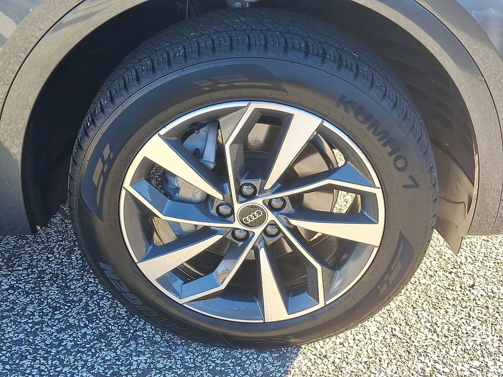 Certified 2023 Audi Q5 2.0T Premium Plus w/ Premium Plus Package image 8