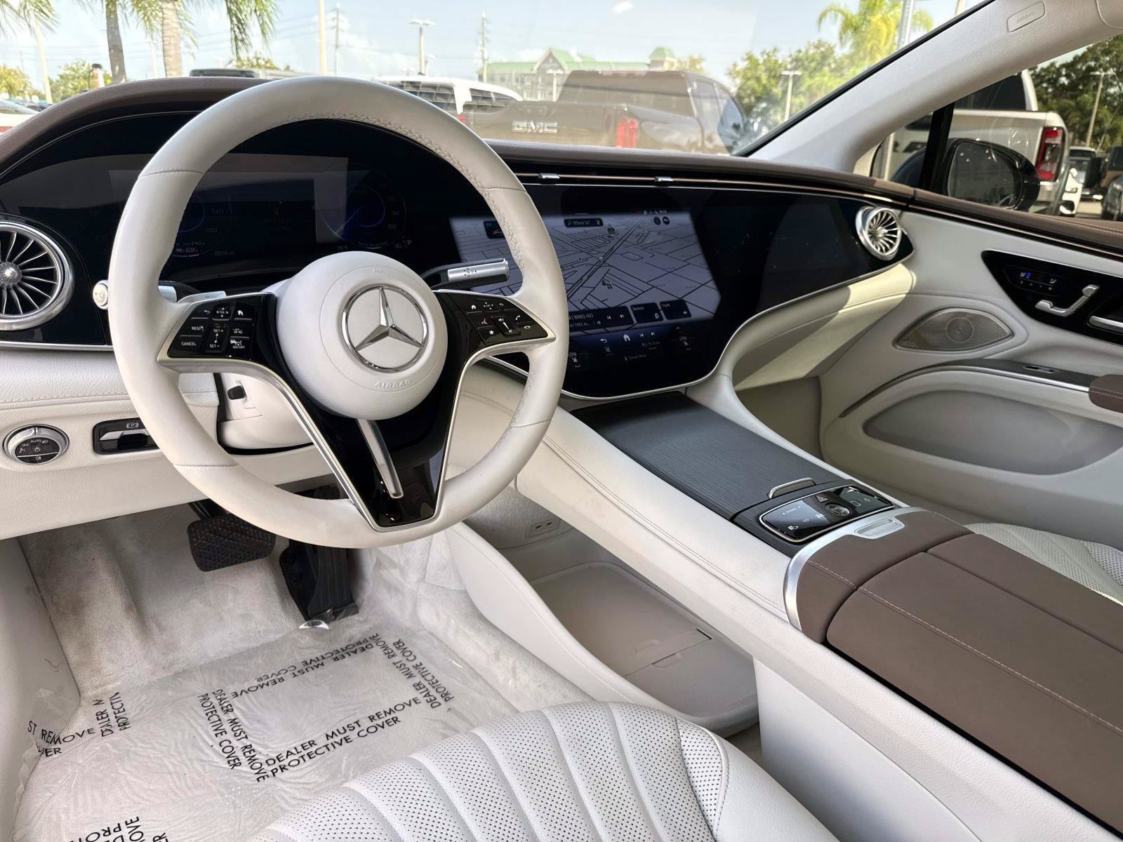 Used 2022 Mercedes-Benz EQS 580 4MATIC Sedan image 15