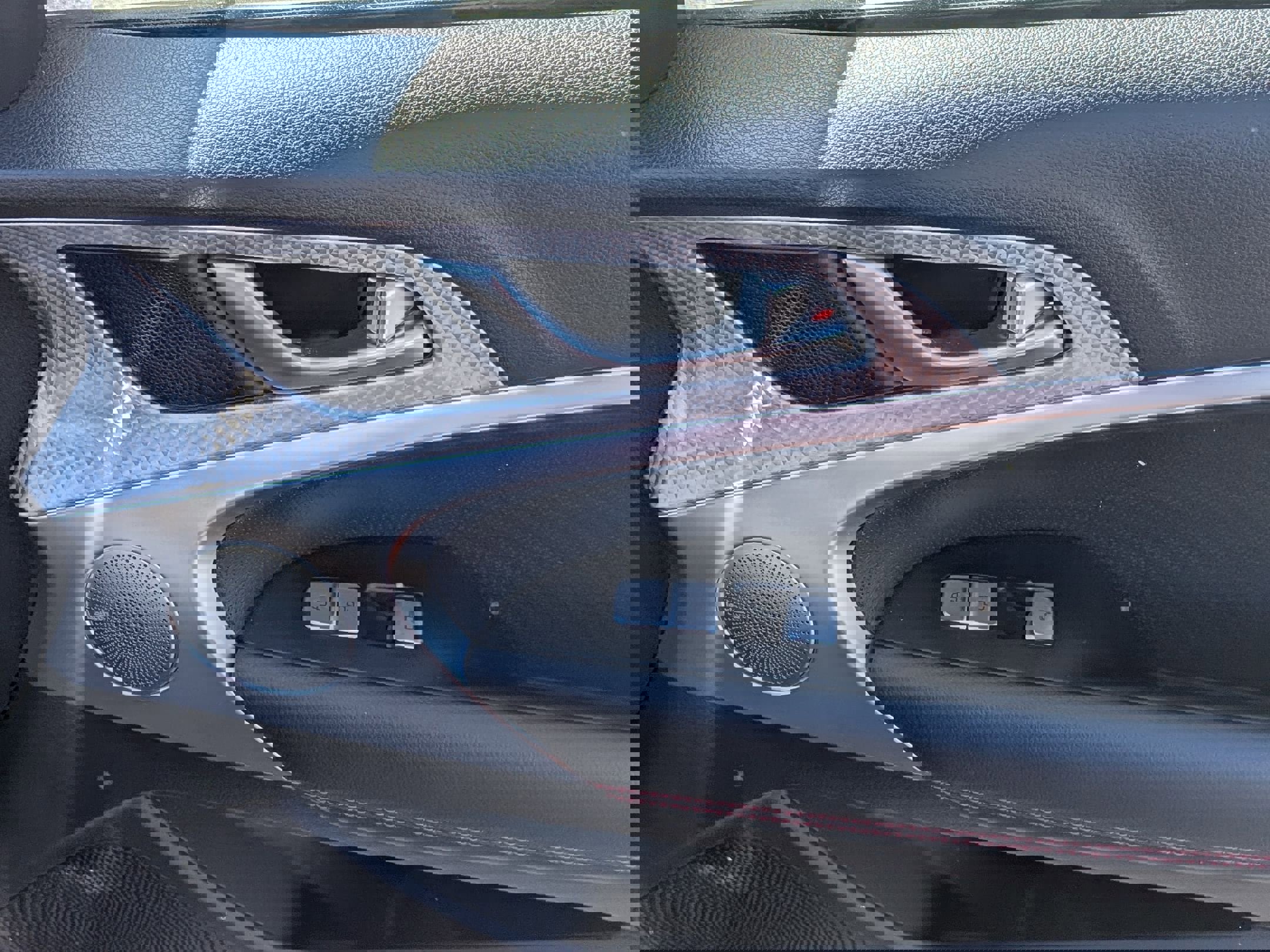 Used 2023 Genesis G70 2.0T w/ Sport Prestige Package RWD image 31