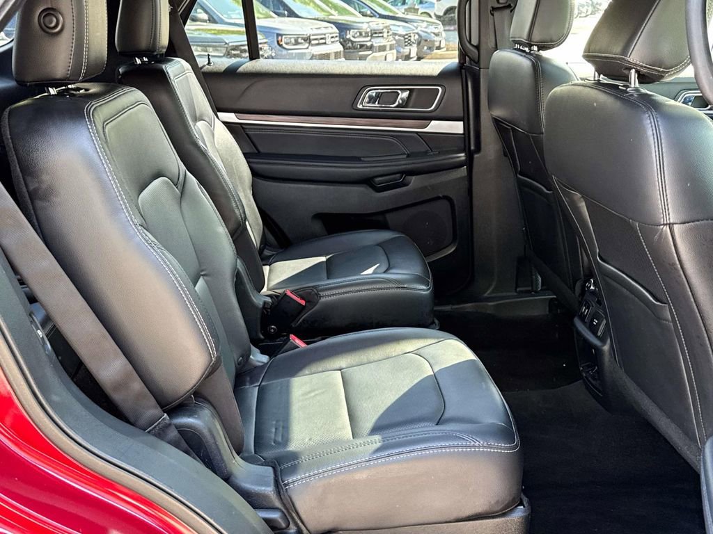 Used 2018 Ford Explorer Limited w/ Equipment Group 301A AWD/4WD image 21
