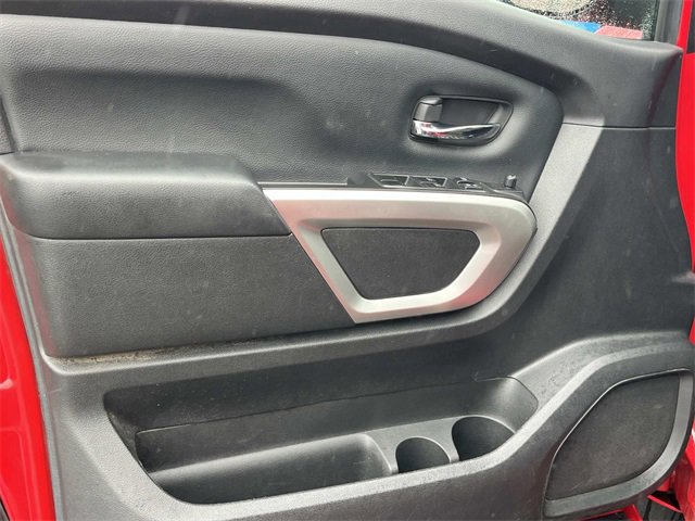 Used 2022 Nissan Titan SV w/ Accessory Utility Package image 24