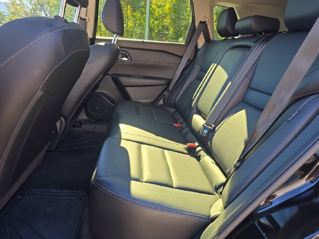 Used 2023 Nissan Rogue SV w/ SV Premium B Package AWD/4WD image 26