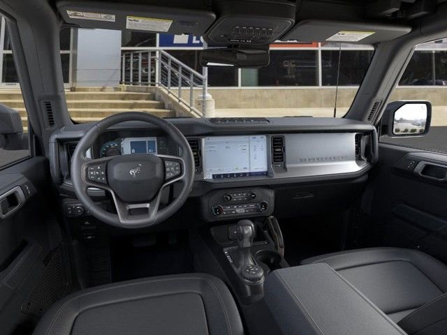 New 2025 Ford Bronco Badlands image 9