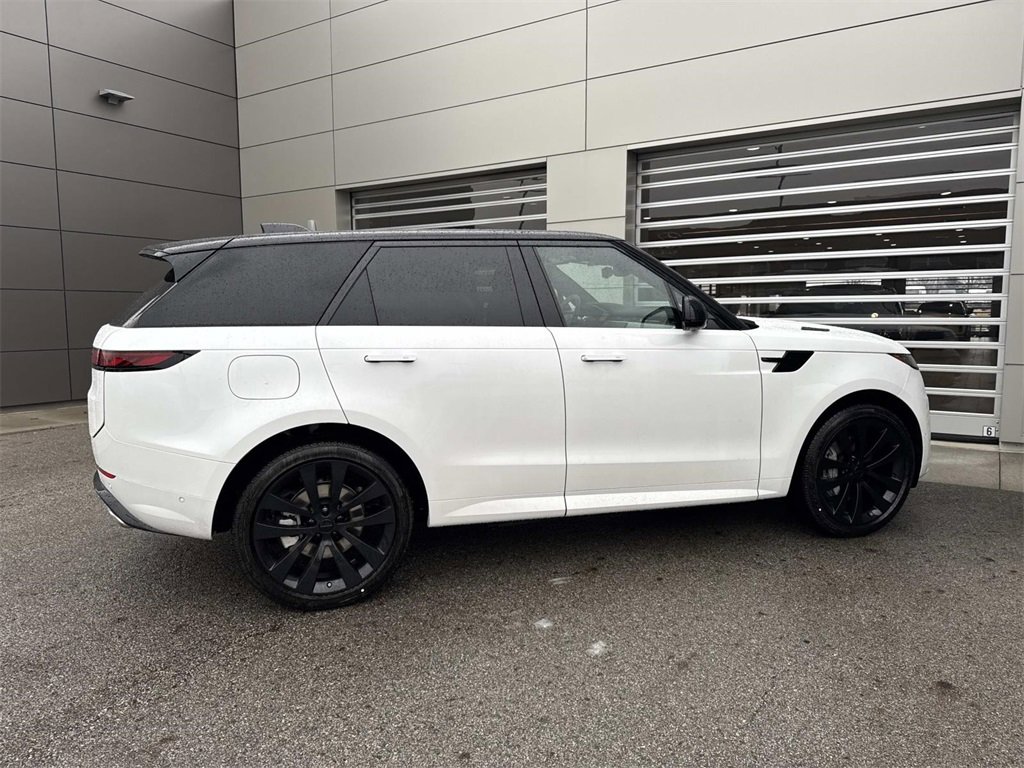 New 2026 Land Rover Range Rover Sport Dynamic SE image 7