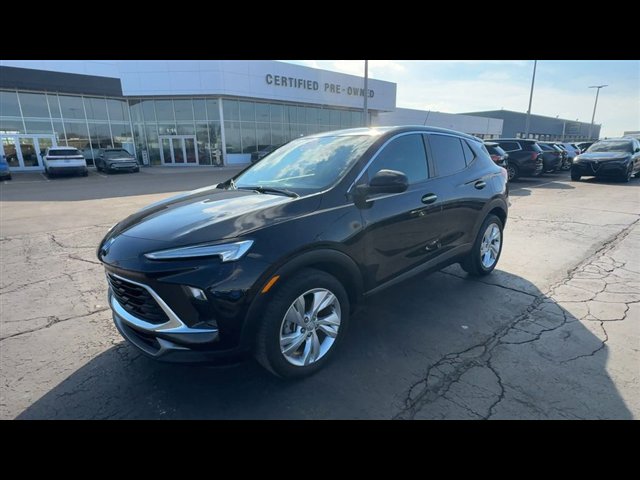 Certified 2024 Buick Encore GX Preferred w/ Comfort Package image 4