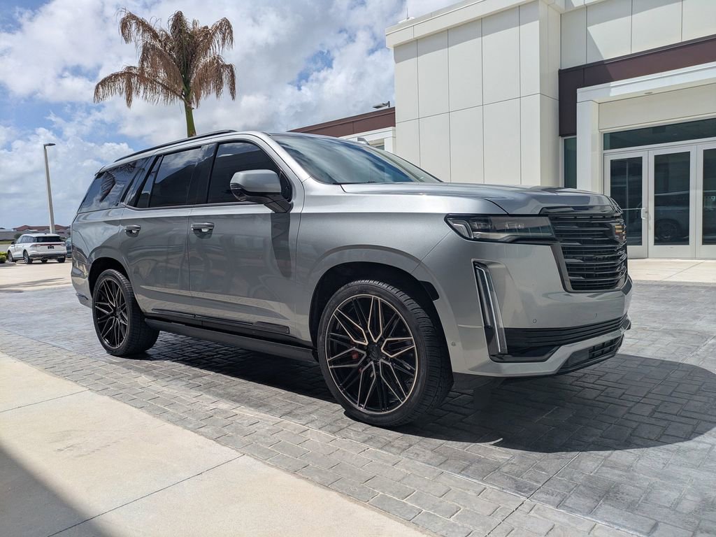 Used 2023 Cadillac Escalade Premium Luxury Platinum image 3