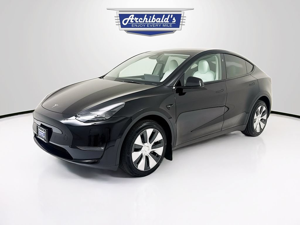 Used 2023 Tesla Model Y Long Range AWD/4WD image 3