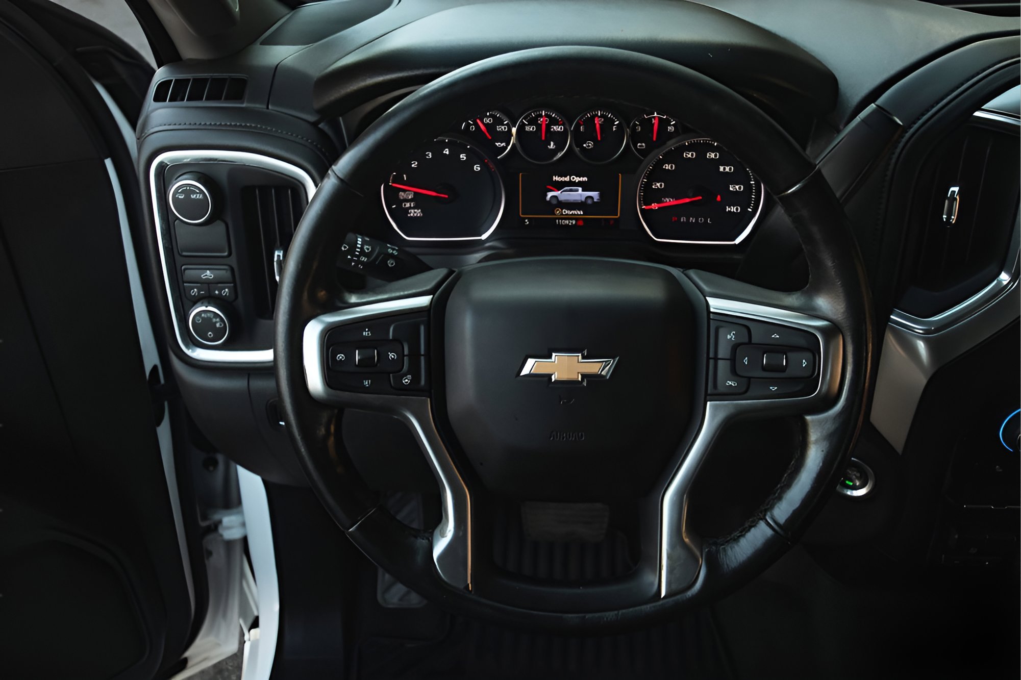 Used 2020 Chevrolet Silverado 1500 LT w/ All-Star Edition image 28