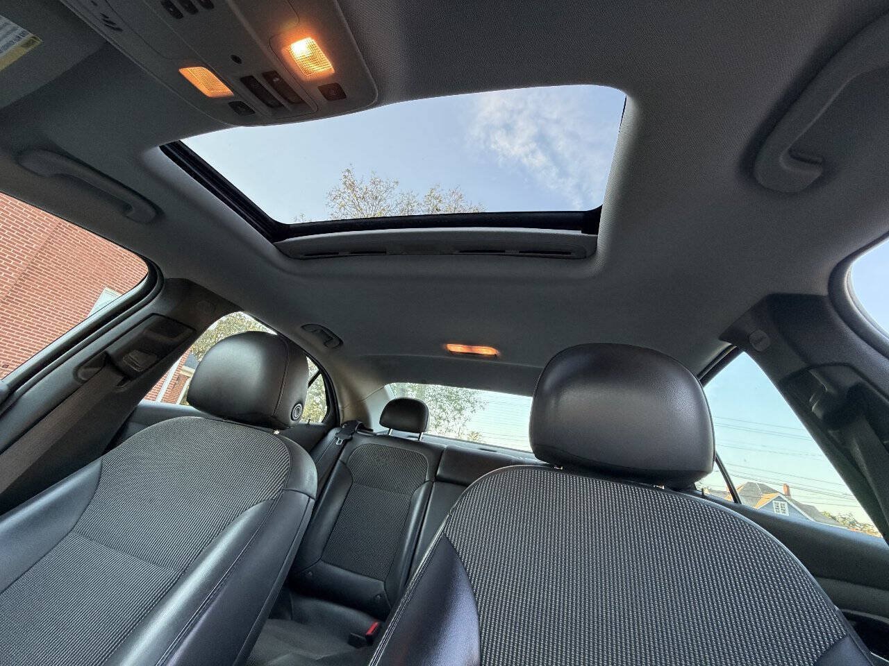Used 2015 Chevrolet Malibu LT w/ Power Convenience Package FWD image 14
