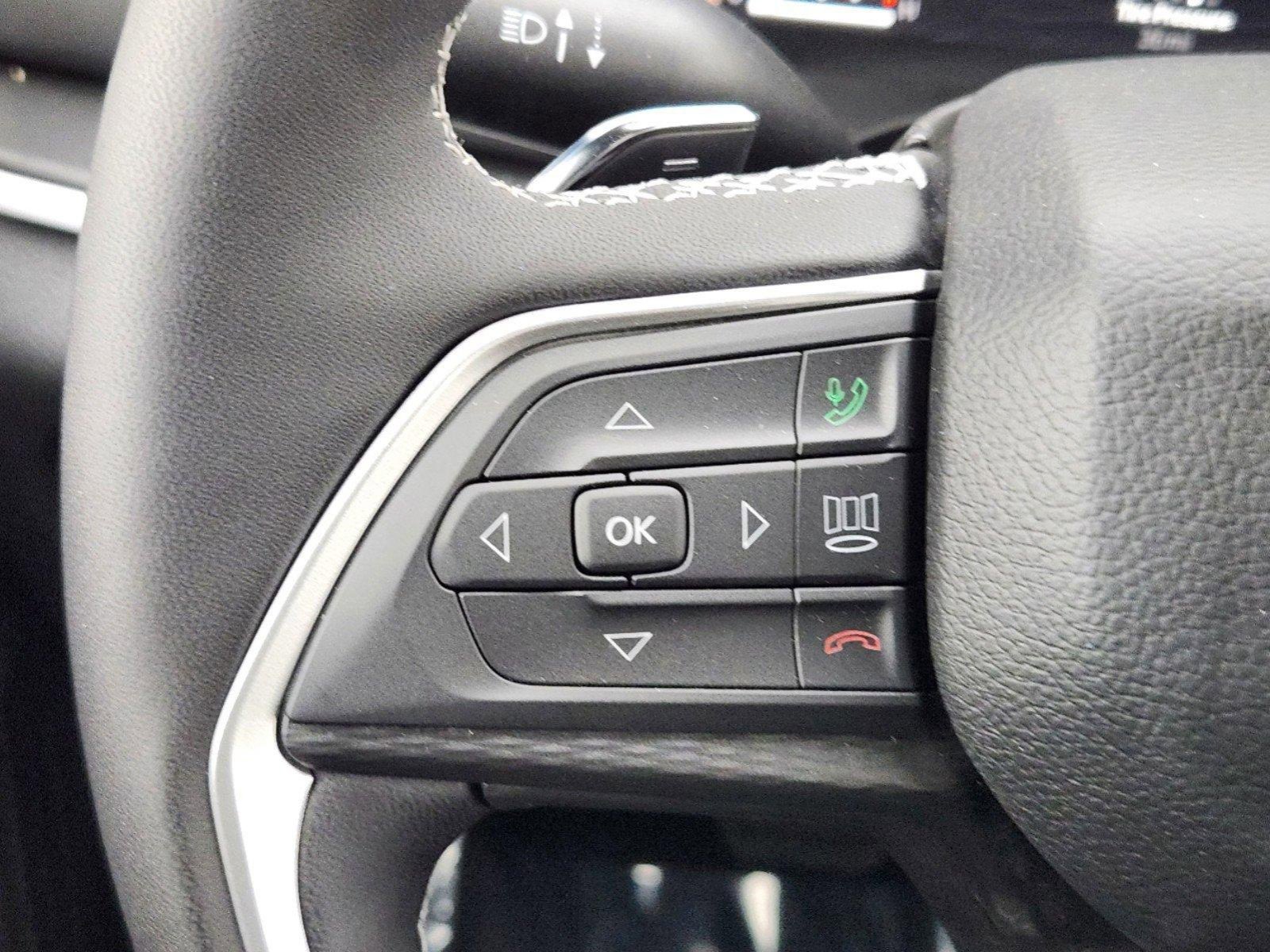 New 2025 Jeep Grand Cherokee Laredo w/ Luxury Tech Group I image 24