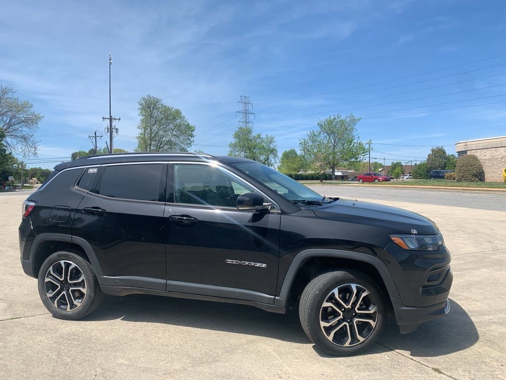 Used 2022 Jeep Compass Limited w/ Sun and Sound Group image 6