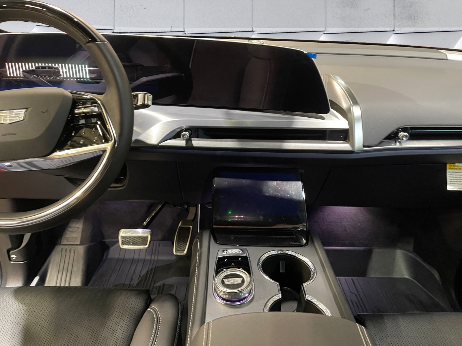 Certified 2026 Cadillac Vistiq Sport w/ LPO, Floor Liner Package image 11