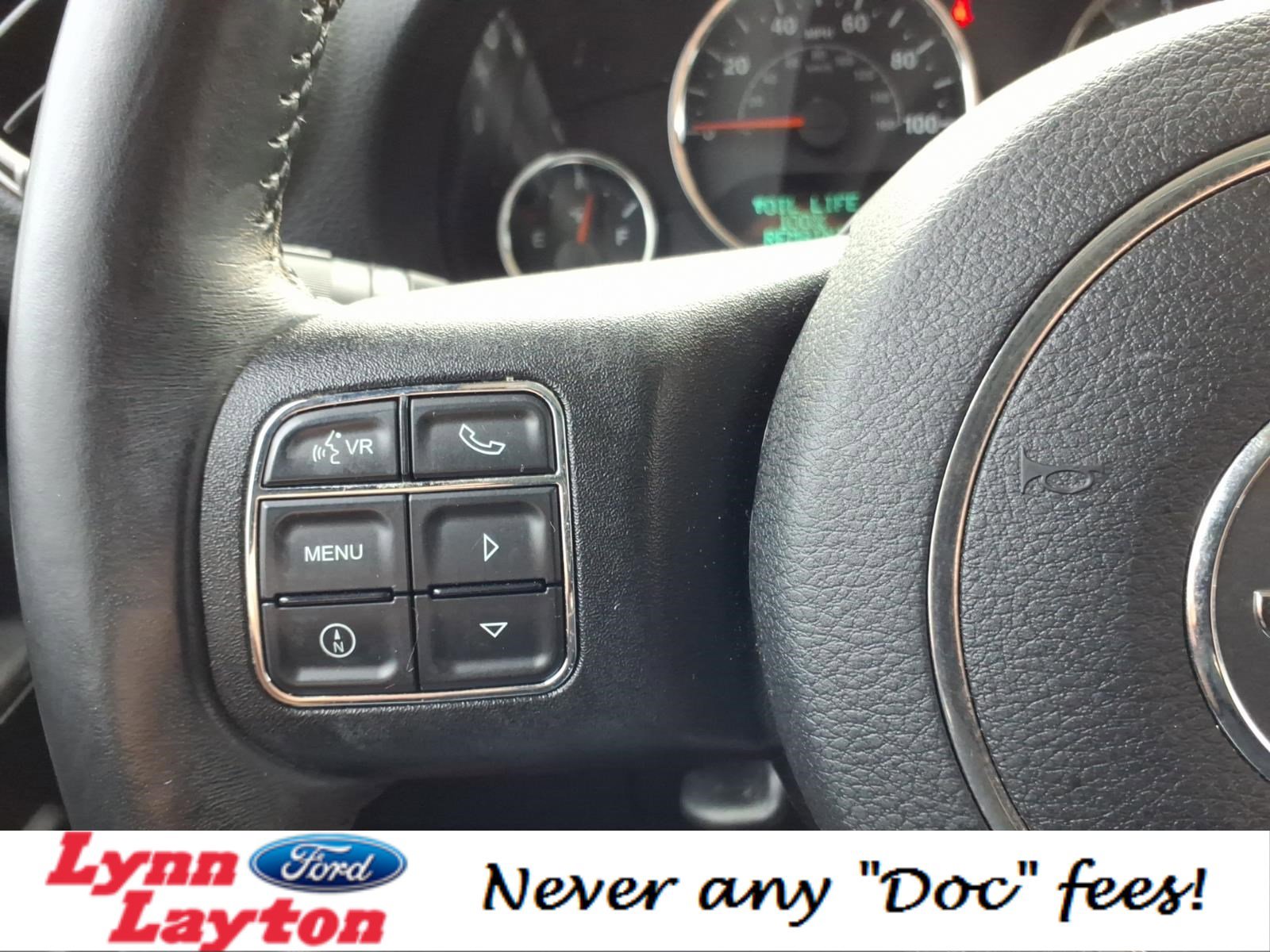 Used 2015 Jeep Wrangler Unlimited Sahara w/ Connectivity Group image 21