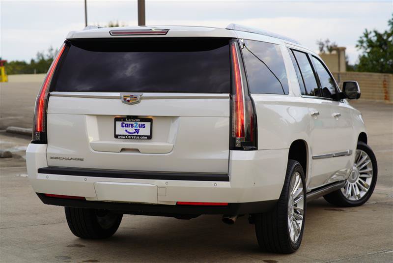 Used 2018 Cadillac Escalade ESV Platinum AWD/4WD image 5