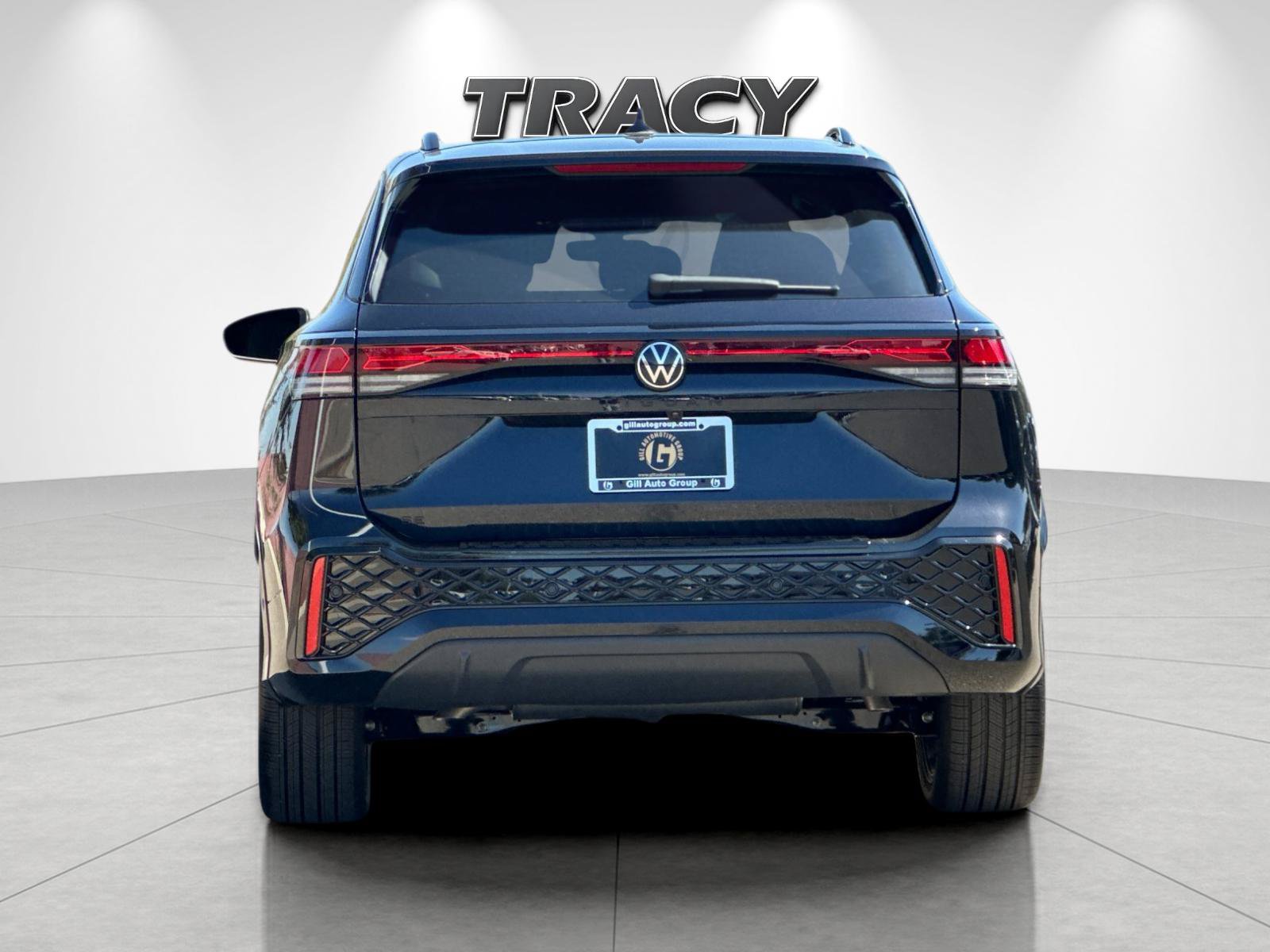 New 2026 Volkswagen Tiguan SE R-Line FWD image 5