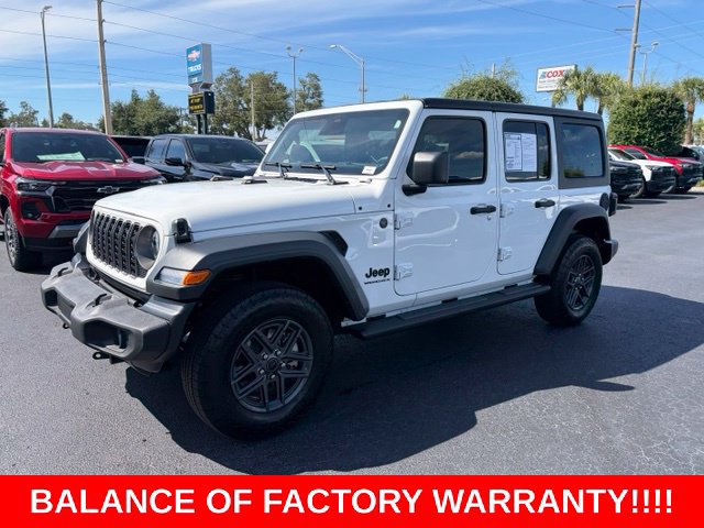 Used 2025 Jeep Wrangler Unlimited Sport AWD/4WD image 3