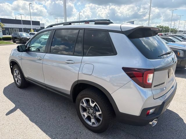 Used 2023 Honda Passport TrailSport image 7