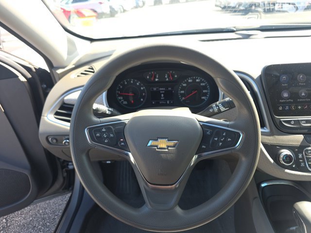 Used 2025 Chevrolet Malibu LT FWD image 15