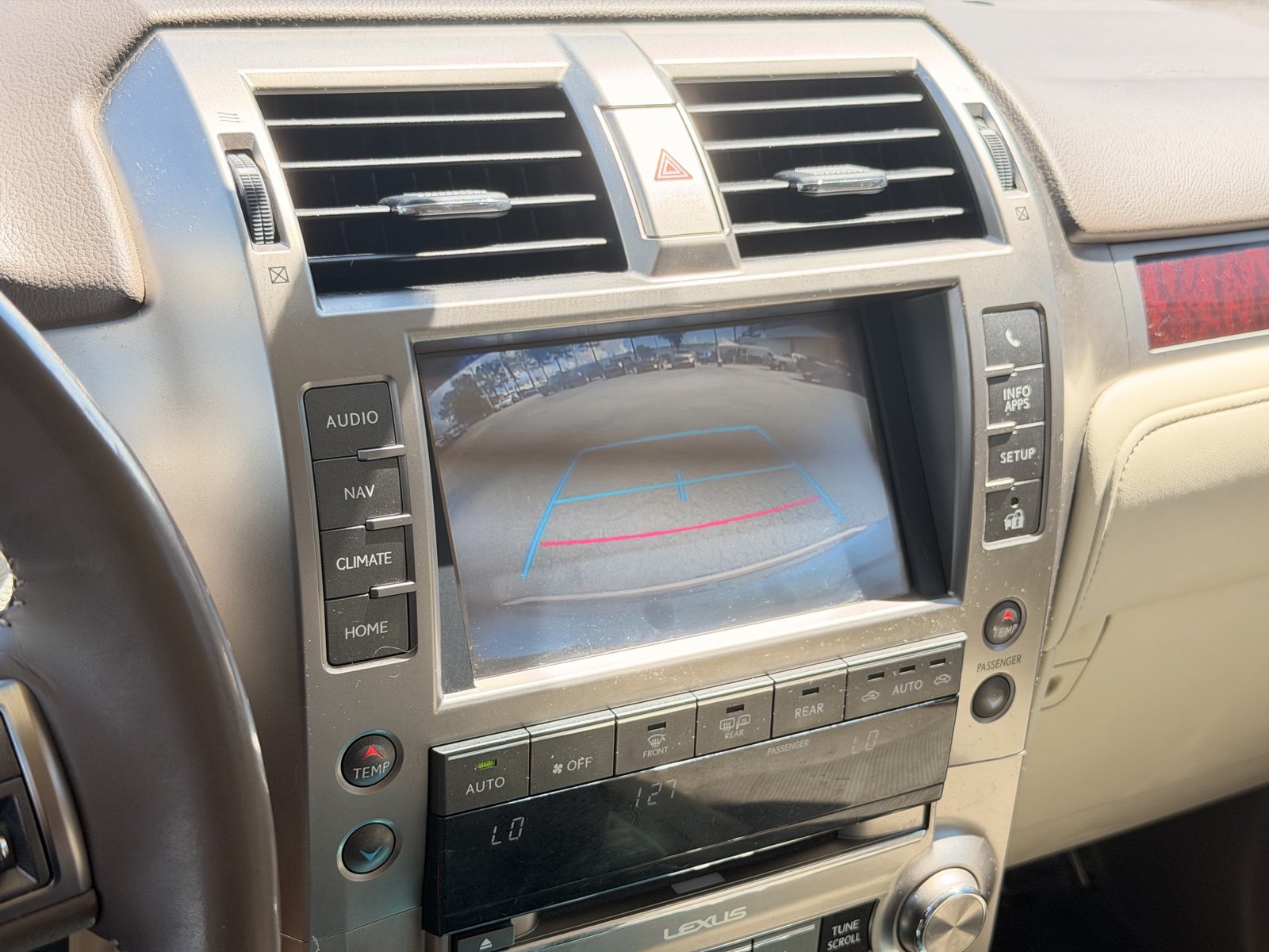 Used 2017 Lexus GX 460 Premium AWD/4WD image 25