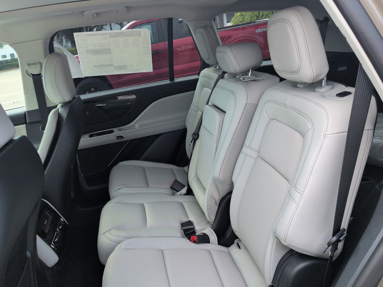 New 2026 Lincoln Aviator Reserve RWD image 14