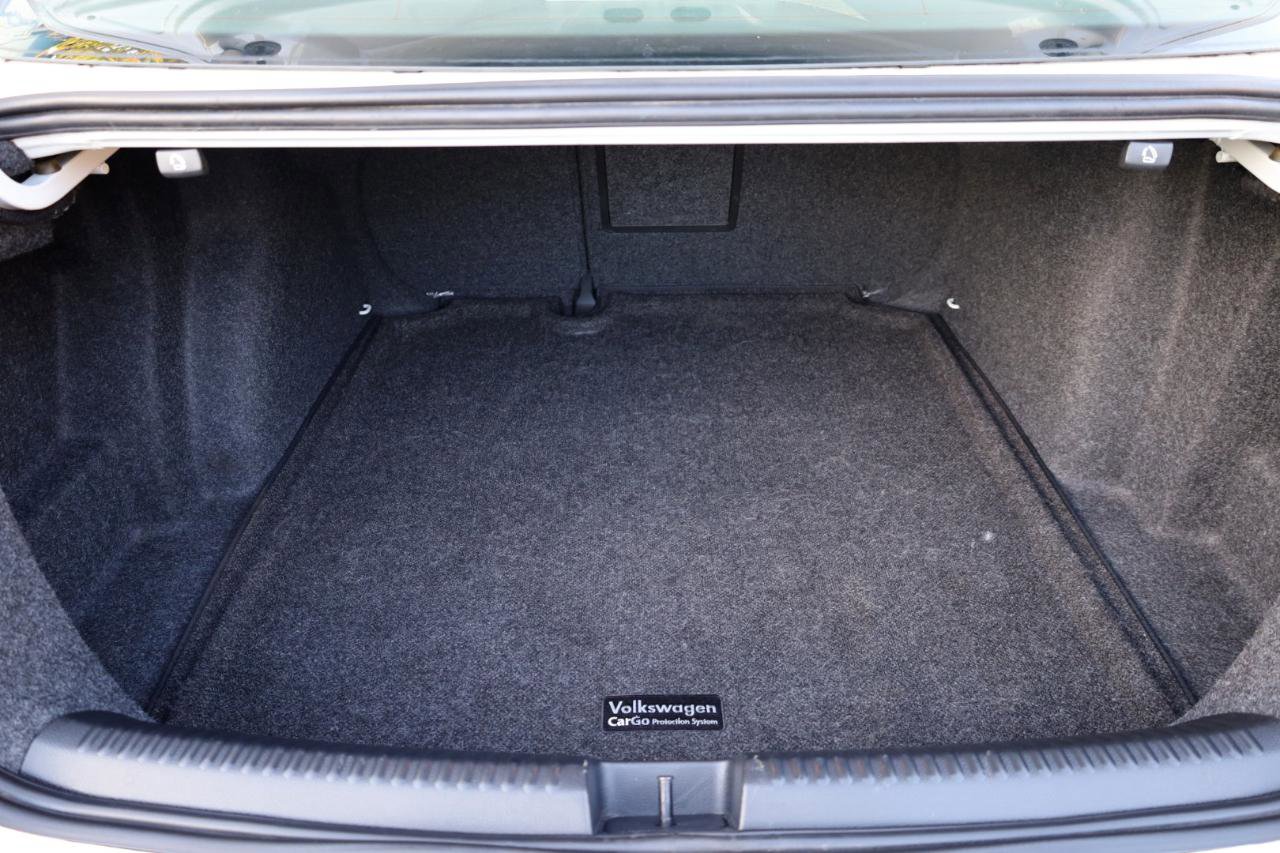 Used 2016 Volkswagen Jetta Sport FWD image 13