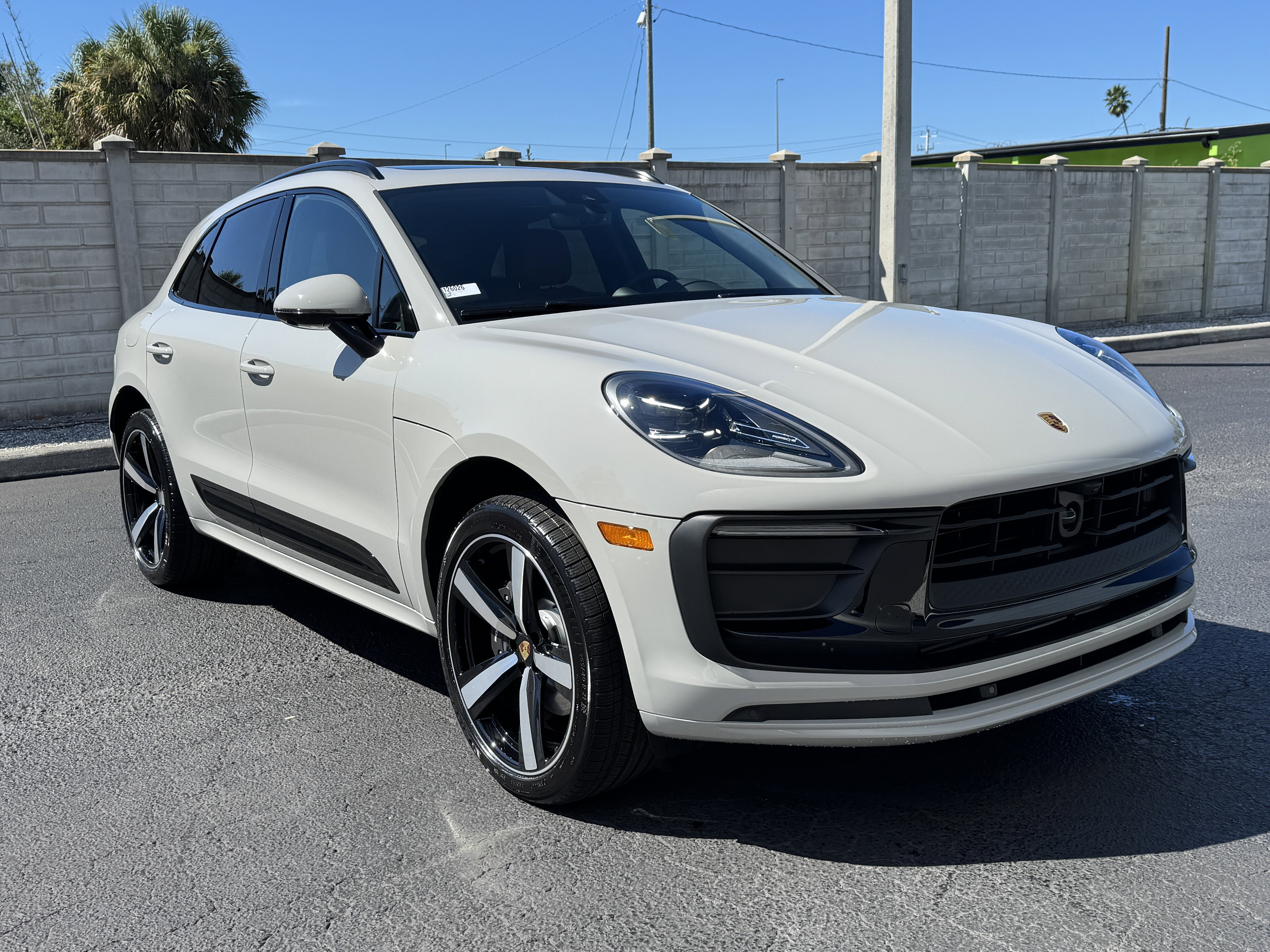 New 2026 Porsche Macan image 6