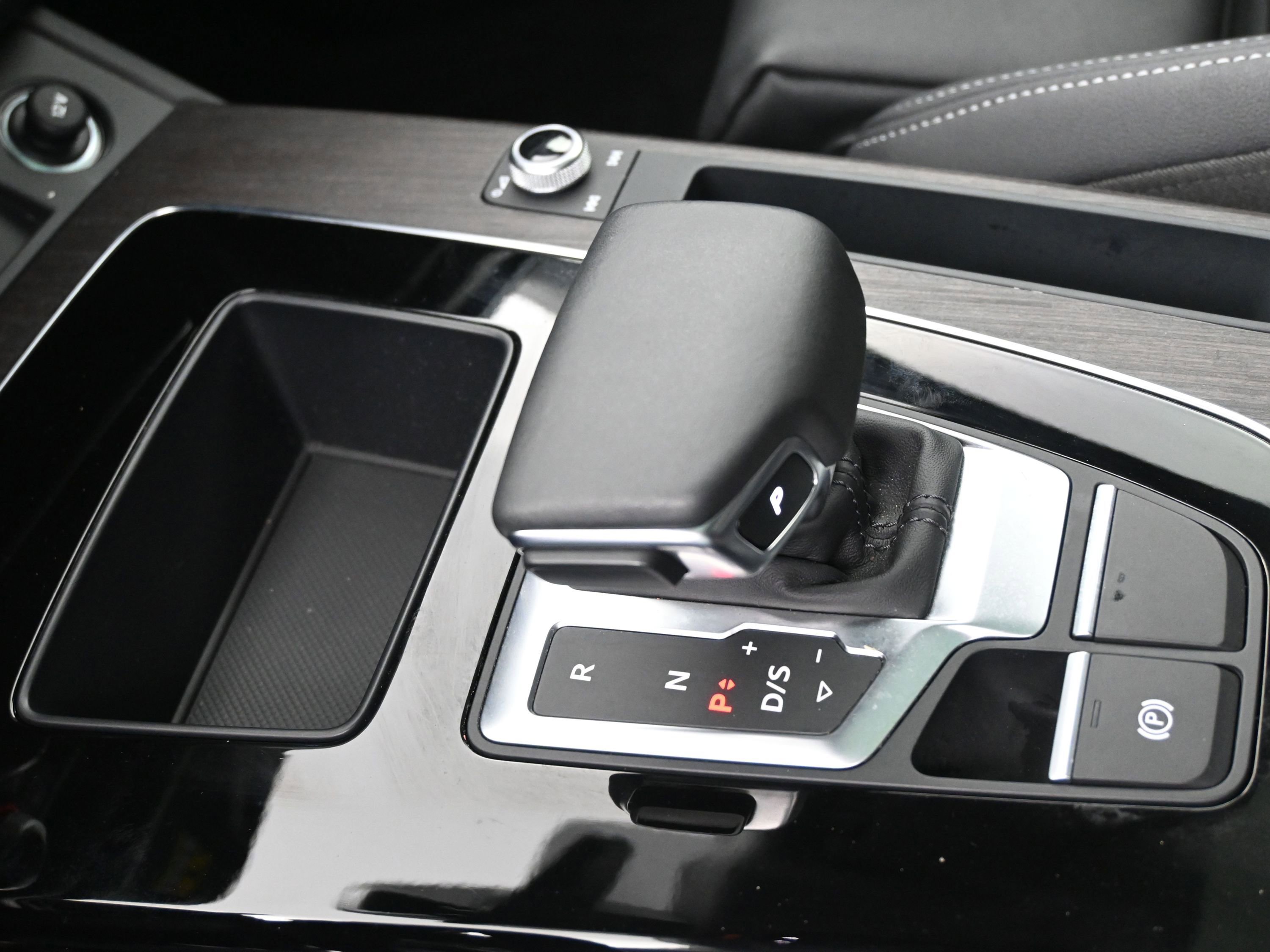 Used 2024 Audi Q5 2.0T Premium Plus w/ Premium Plus Package image 18