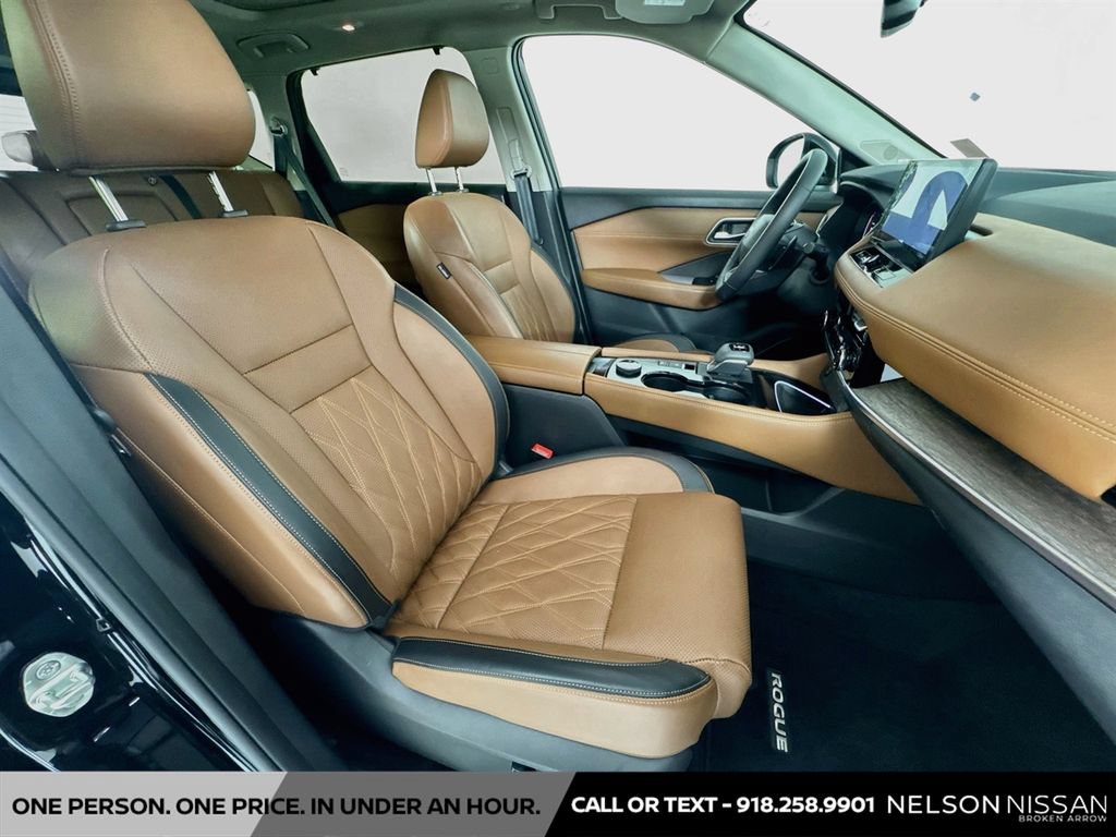 Certified 2026 Nissan Rogue Platinum w/ Platinum Premium Package AWD/4WD image 30