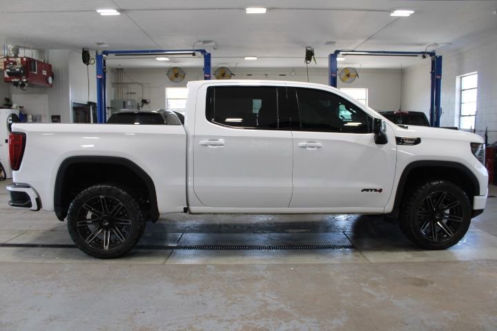 Used 2023 GMC Sierra 1500 AT4 w/ AT4 Premium Package AWD/4WD image 13