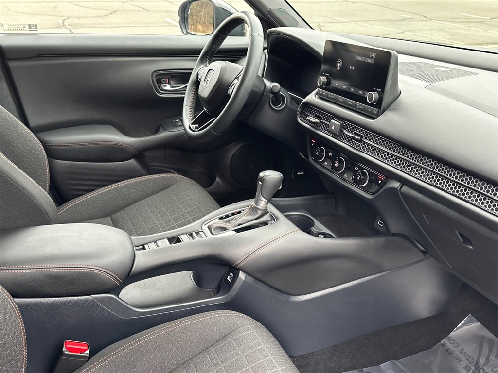Certified 2023 Honda HR-V Sport image 12