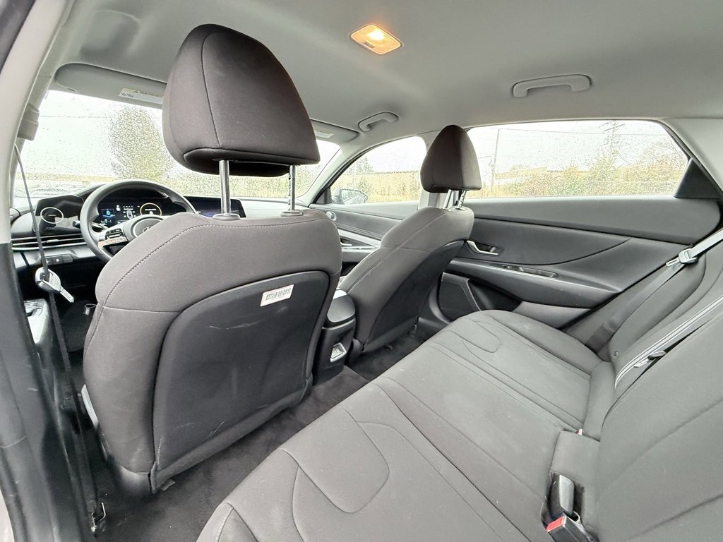Certified 2024 Hyundai Elantra SEL image 24