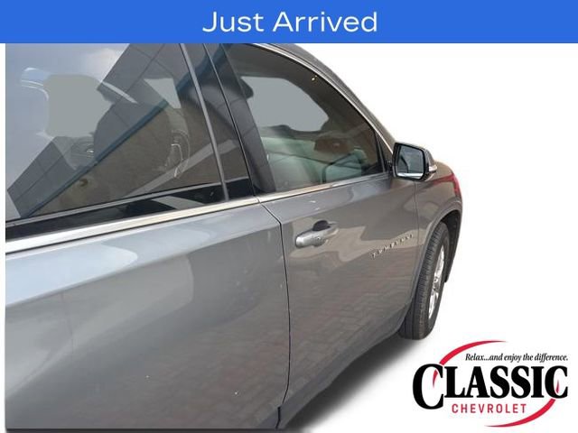 Used 2020 Chevrolet Traverse LT image 20