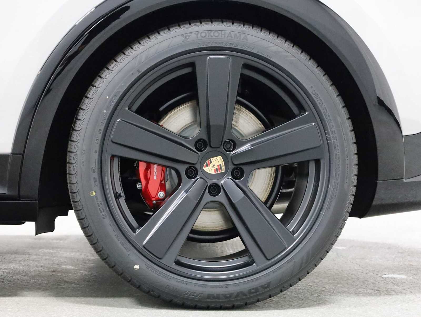 New 2026 Porsche Cayenne GTS AWD/4WD image 39
