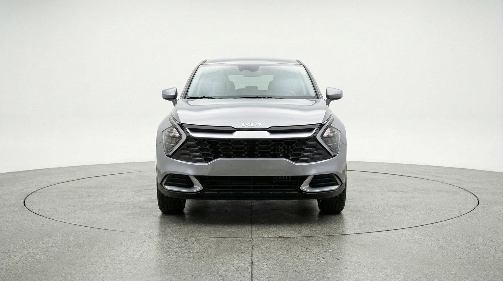 Used 2025 Kia Sportage LX image 2