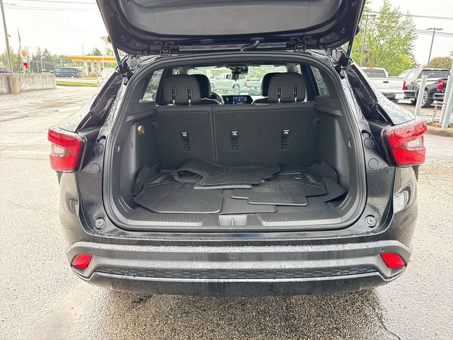 Used 2025 Chevrolet Trax RS FWD image 24