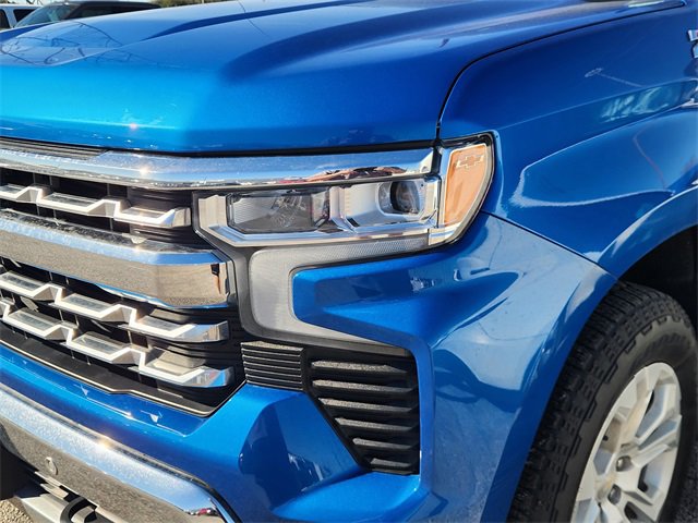 Used 2022 Chevrolet Silverado 1500 LTZ w/ Z71 Off-Road Package image 6