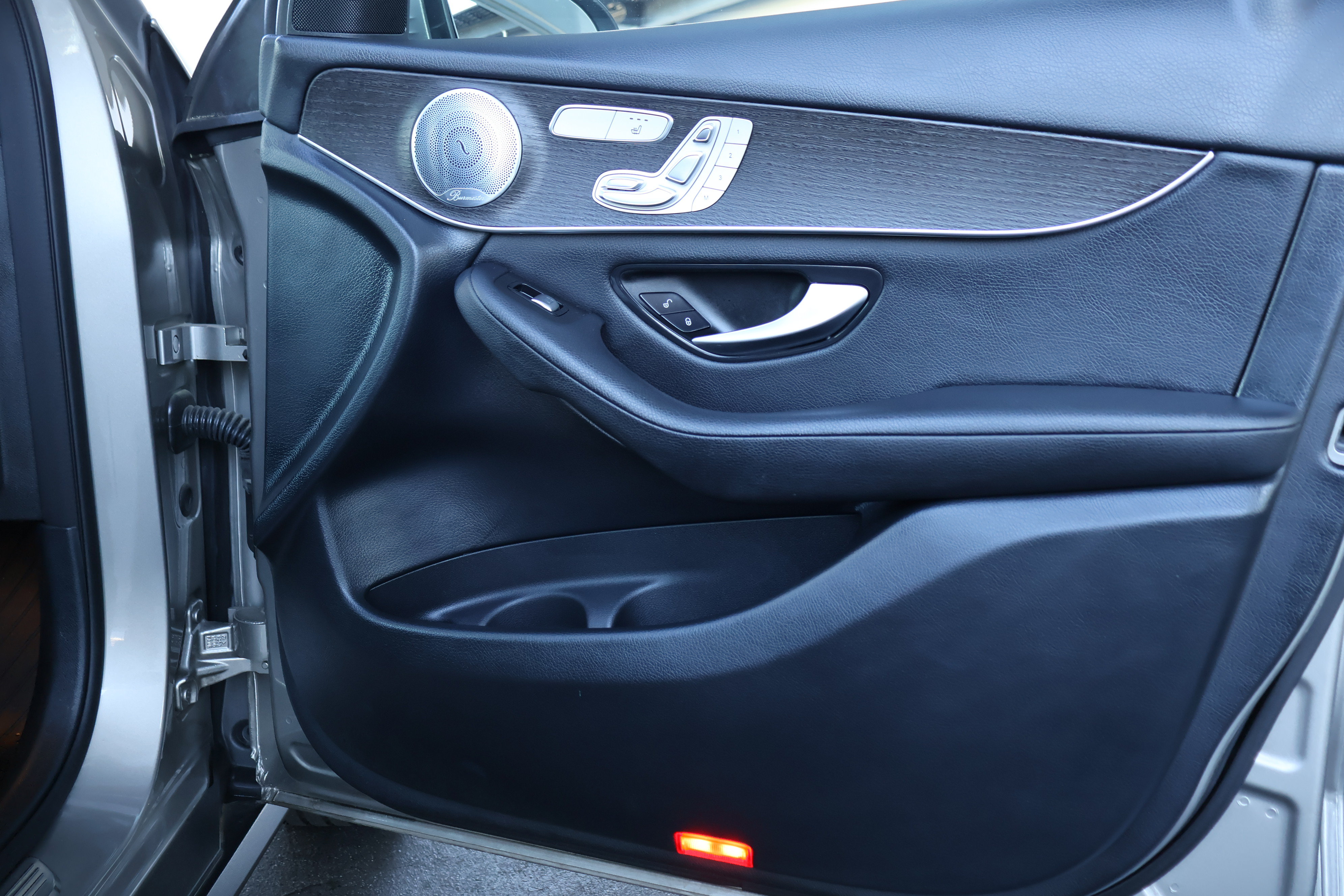 Used 2020 Mercedes-Benz GLC 300 image 28