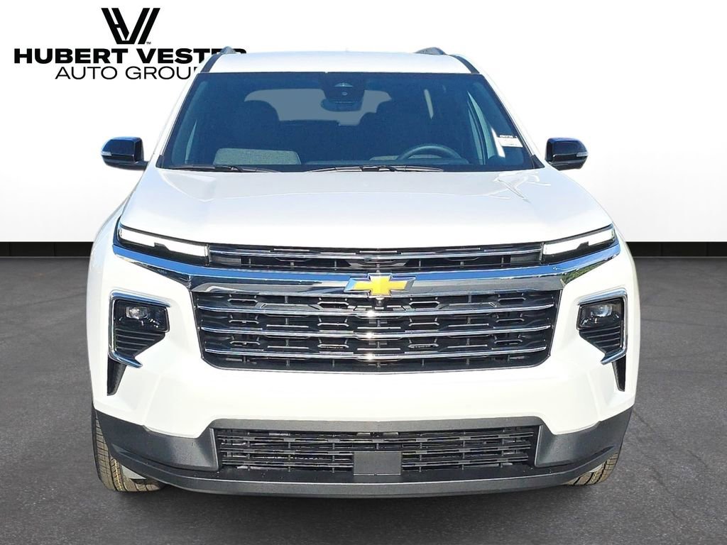 New 2026 Chevrolet Traverse LT w/ Driver Confidence Package FWD image 3