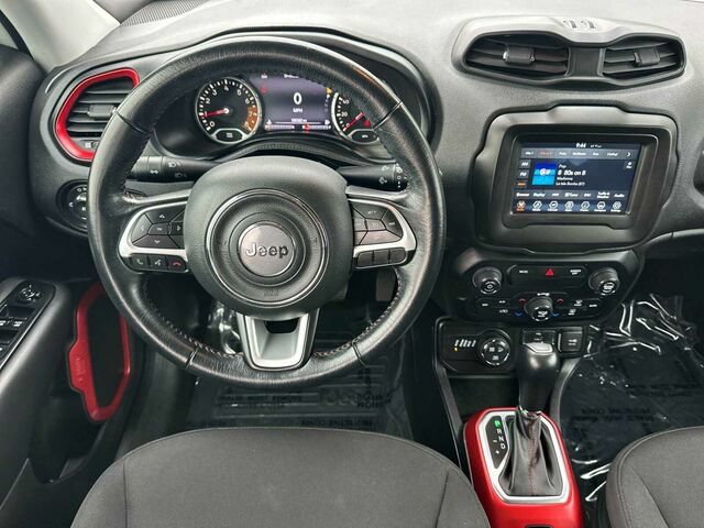 Used 2019 Jeep Renegade Trailhawk AWD/4WD image 17