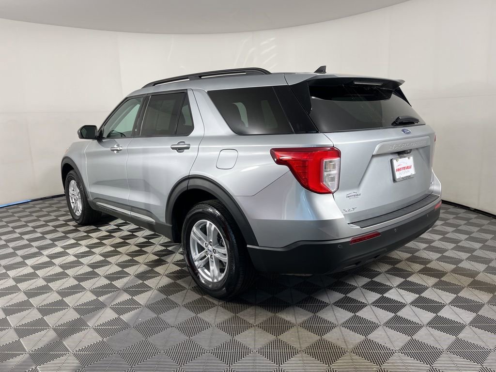 Used 2023 Ford Explorer XLT image 15